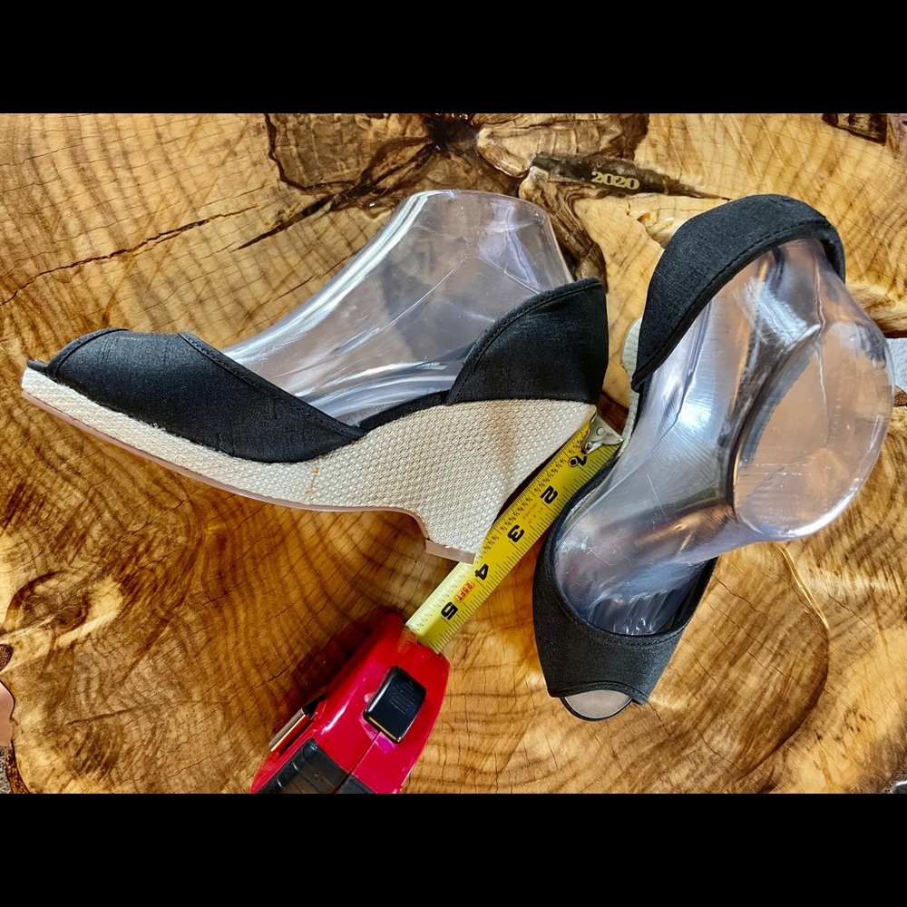 Black/Cream Peep-toe a wedge, Size 8.5